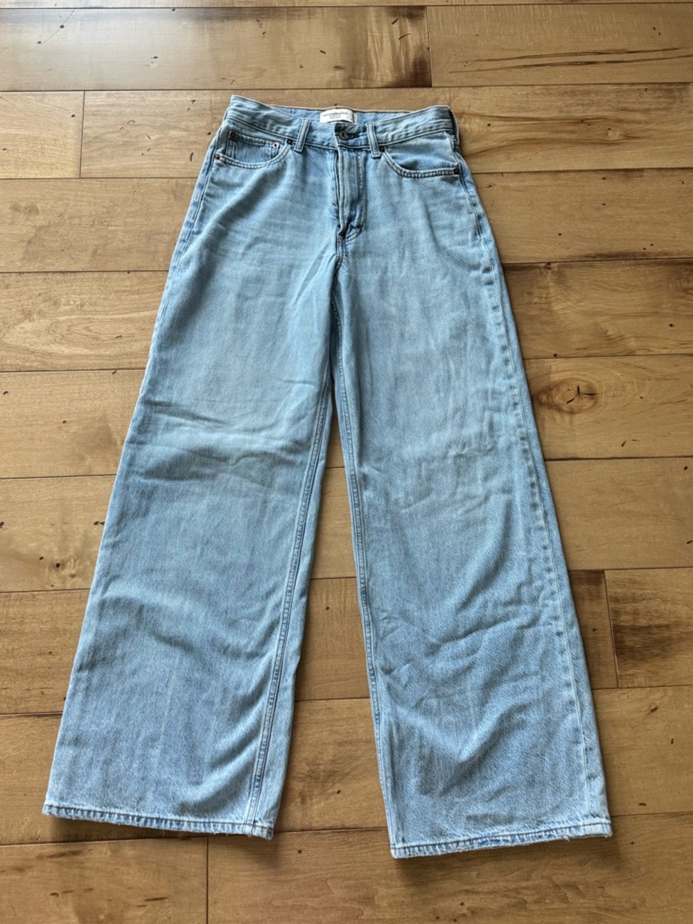 Abercrombie High Rise Wide Leg - Size 25/0